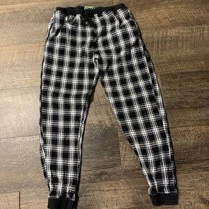 Black and White Plaid Pajama Pants - L